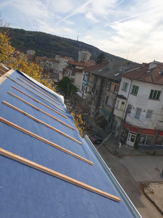 Нови покриви 
Ремонт на покриви 
Хидроизолация 
Метални конструкции 
Д