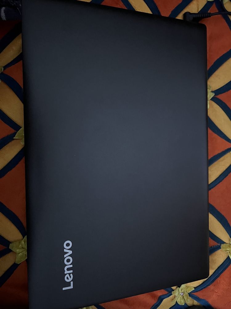 Продам ноутбук Lenovo ideapad 330-15ikb