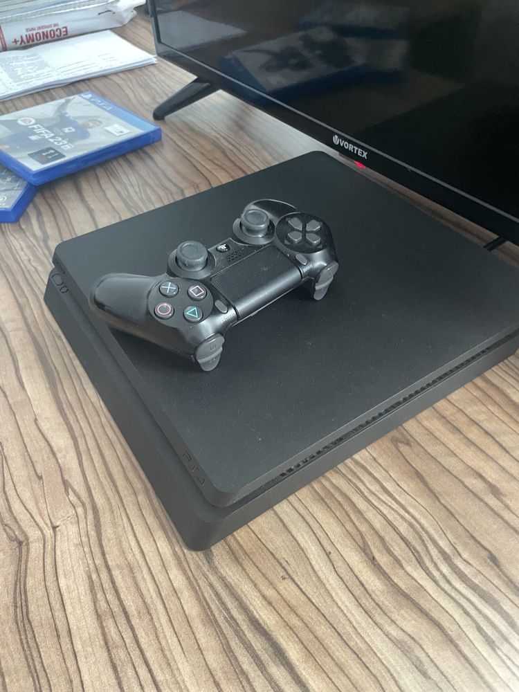 Vand ps4 slim 500 gb