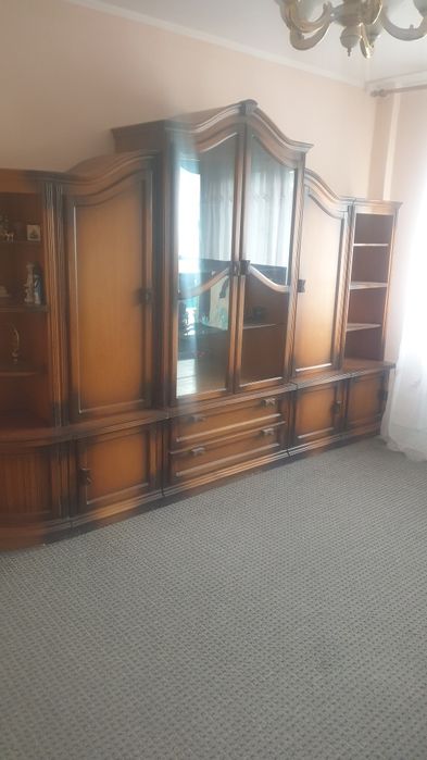 De vanzare mobila sufragerie din lemn masiv