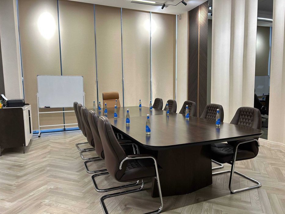 Конференц-зал на 14 человек,центр города,аренда на выгодных условиях