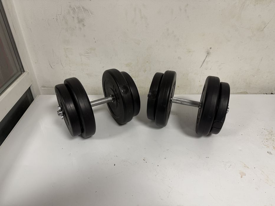 Gantere reglabile noi 17 kg+17 kg=34 kg pret 250 lei
