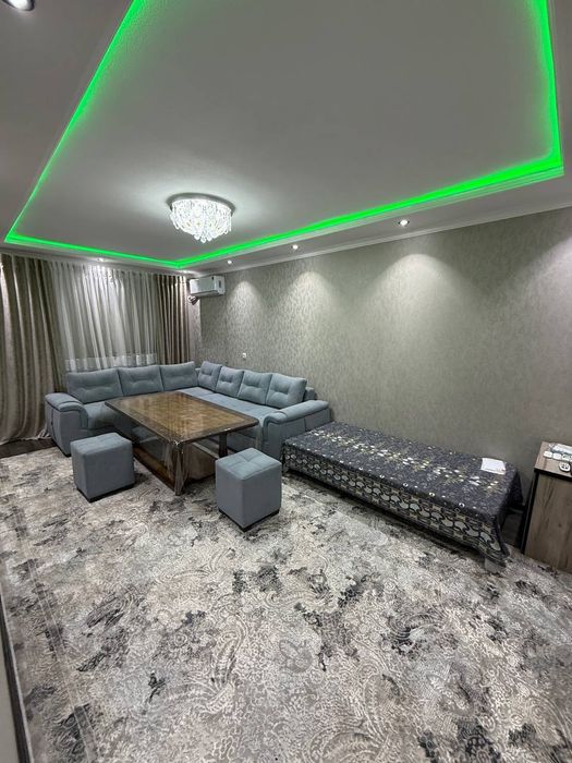 Срочно продаётся 4х комнатная квартира,Беруни,Фреско