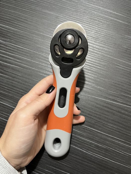 Cutter circular cu lama rotunda