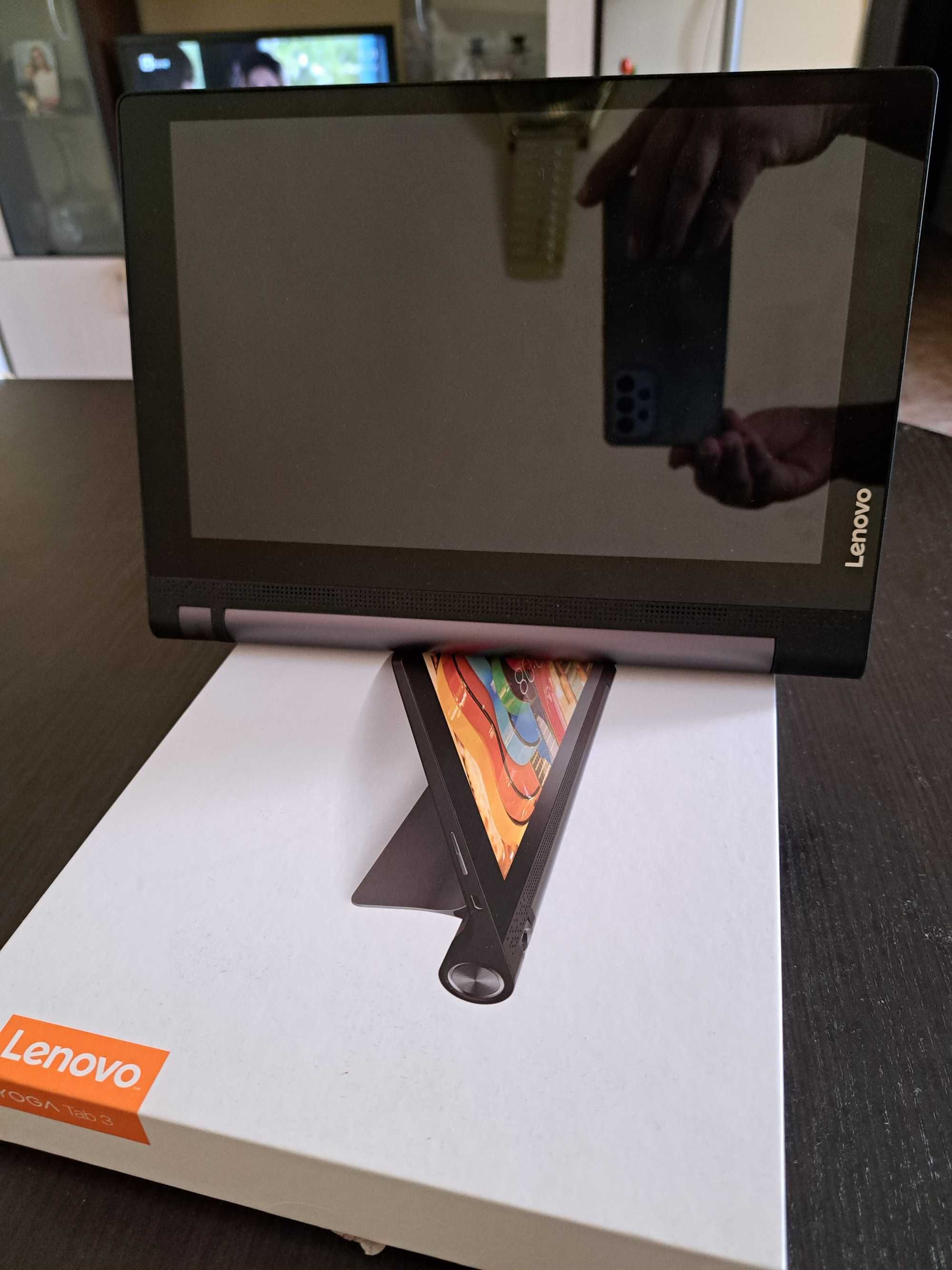 Lenovo Yoga Tablet 3 10 16GB, черен цвят
