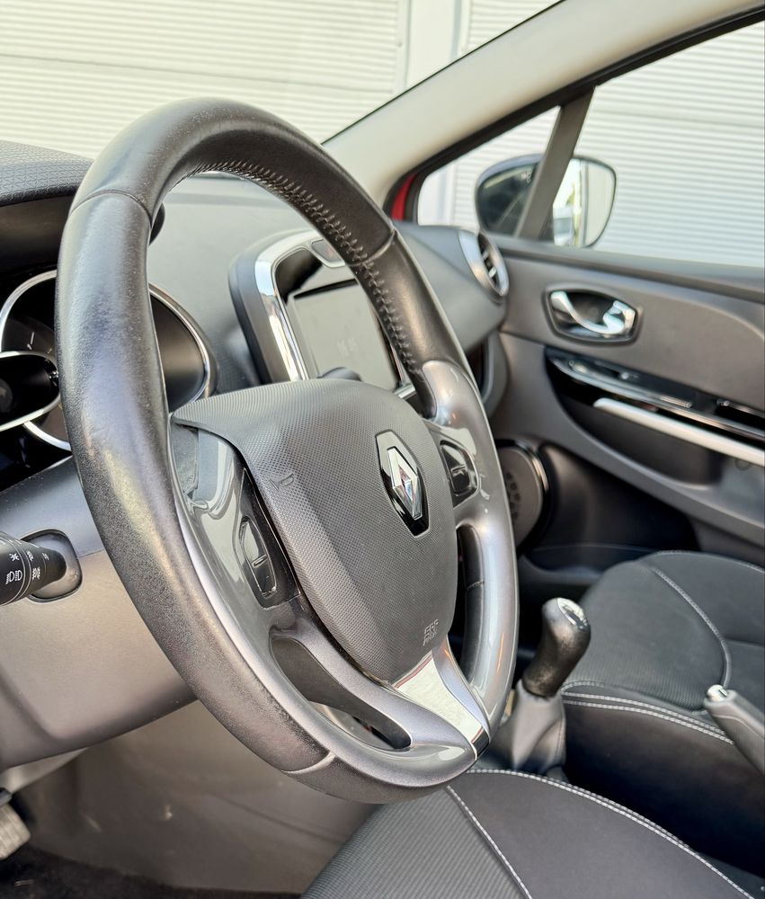 Renault Clio 1,5 DCi BassReflex Navigatie