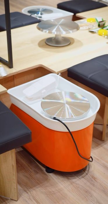 Гончарный круг 
Подходит для детских 
садов, школ и образовательных уч