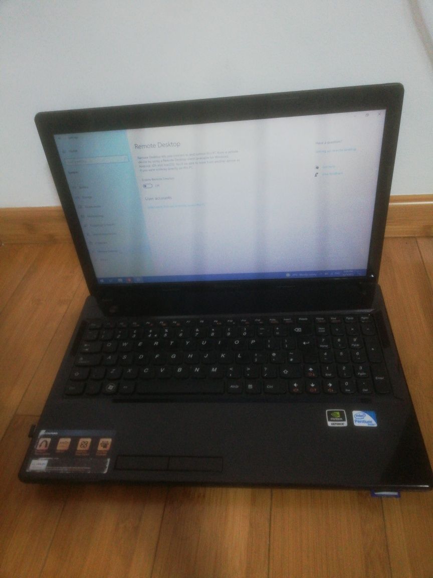 Laptop Lenovo Procesor Intel Pentium