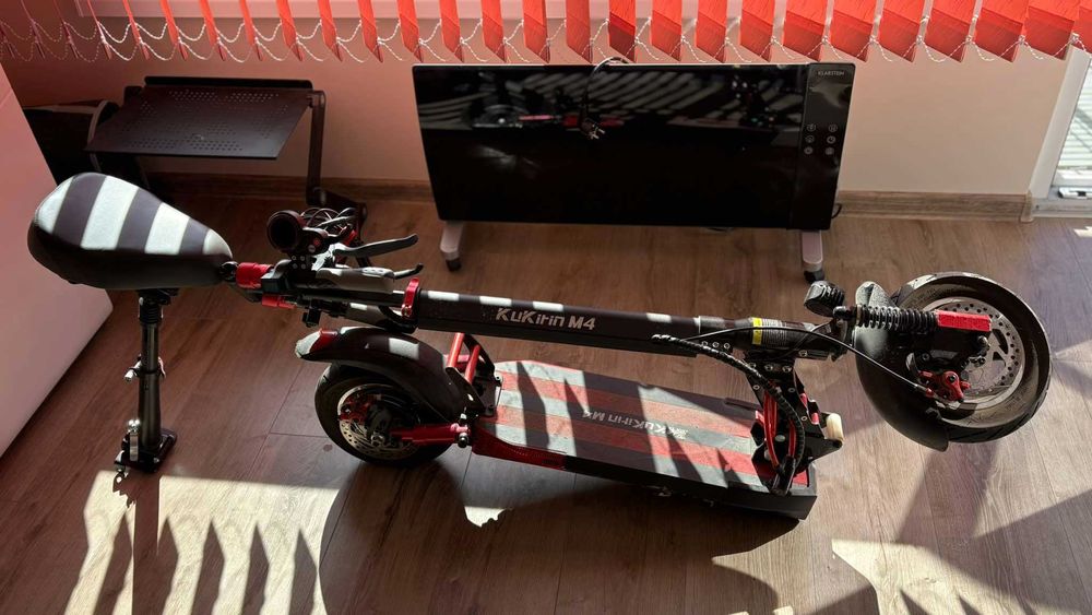 Електрическа тротинетка KuKirin M4+седалка