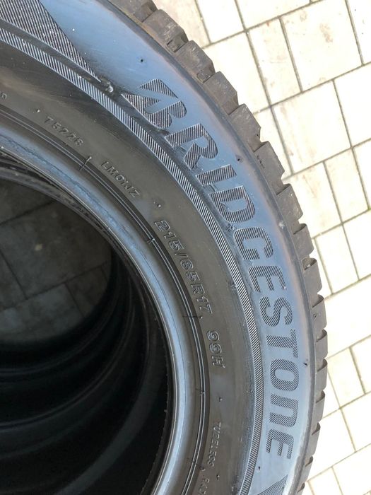 Set anvelope / cauciucuri iarna 215/65/17 Brigestone Blizzak