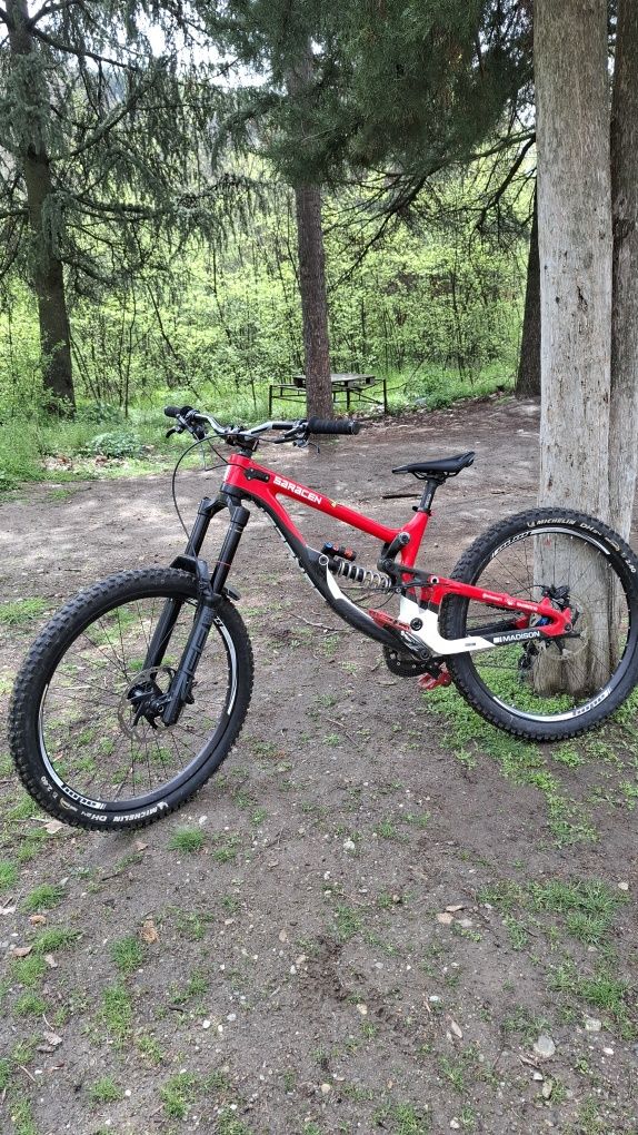 Saracen myst team