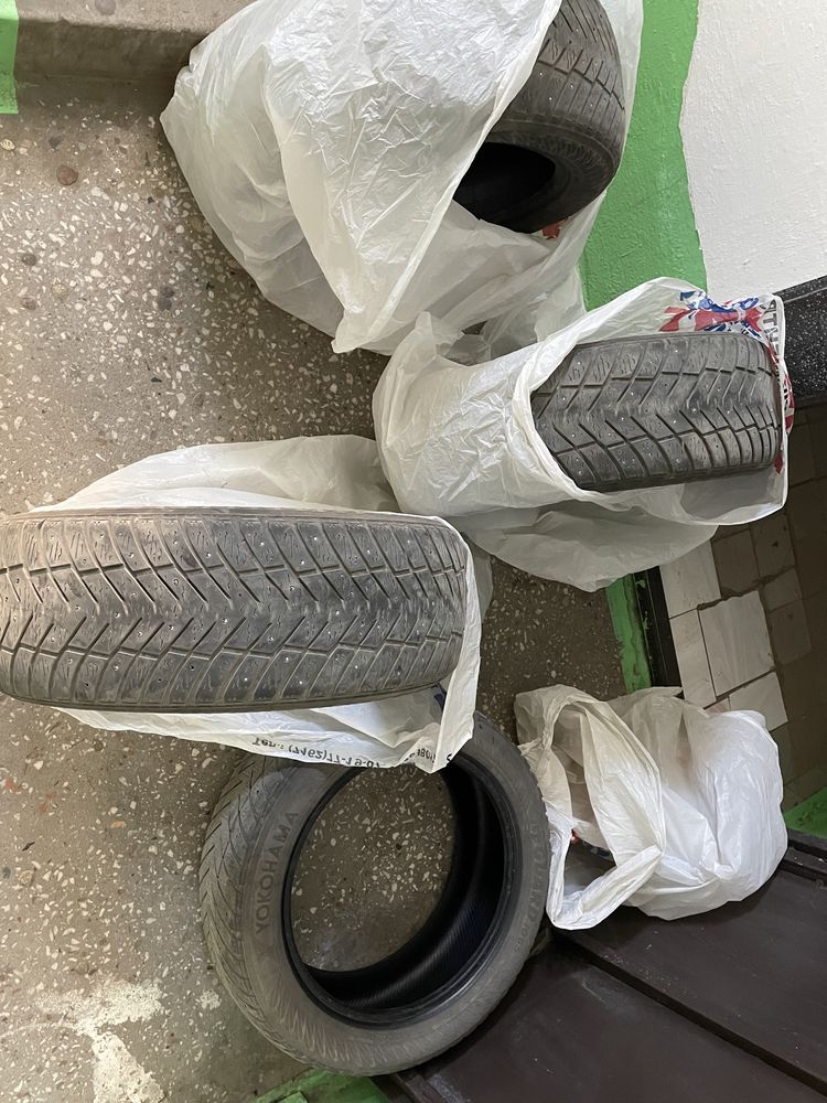 Продам Зимние шины YOKOHAMA 215/55 R17