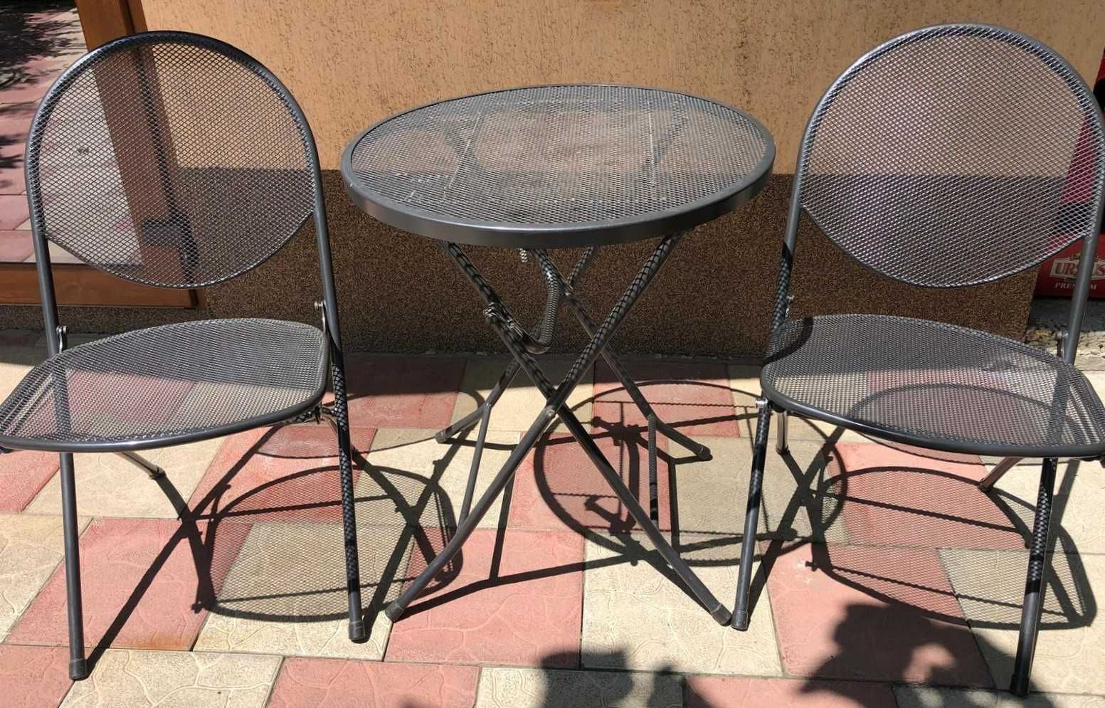 Mobilier metalic terasa/gradina: masa plianta + 2 scaune pliante