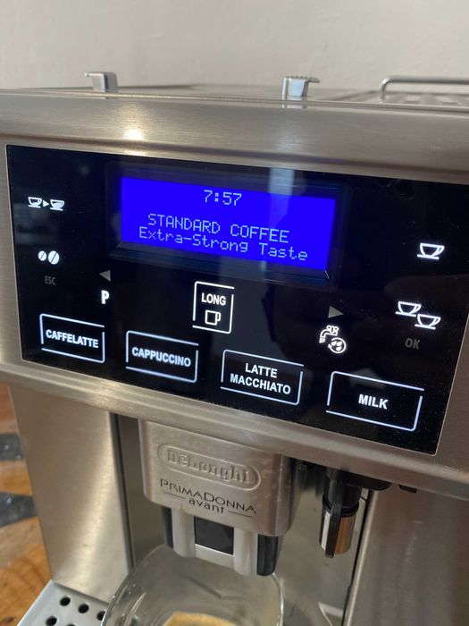 expresor / espressor cafea delonghi primadonna avant