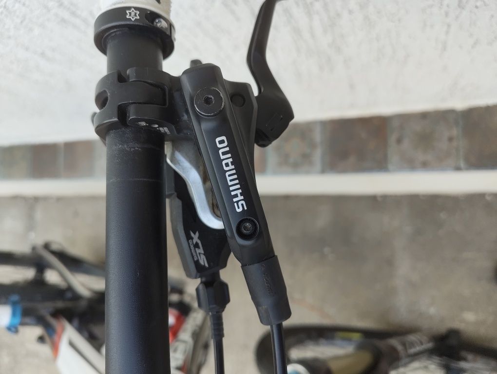 Bicicletă MTB 29” Full Carbon – Custom, Componente Premium