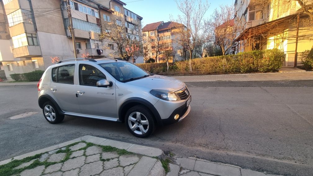 Dacia Dandero Syepwey 2012