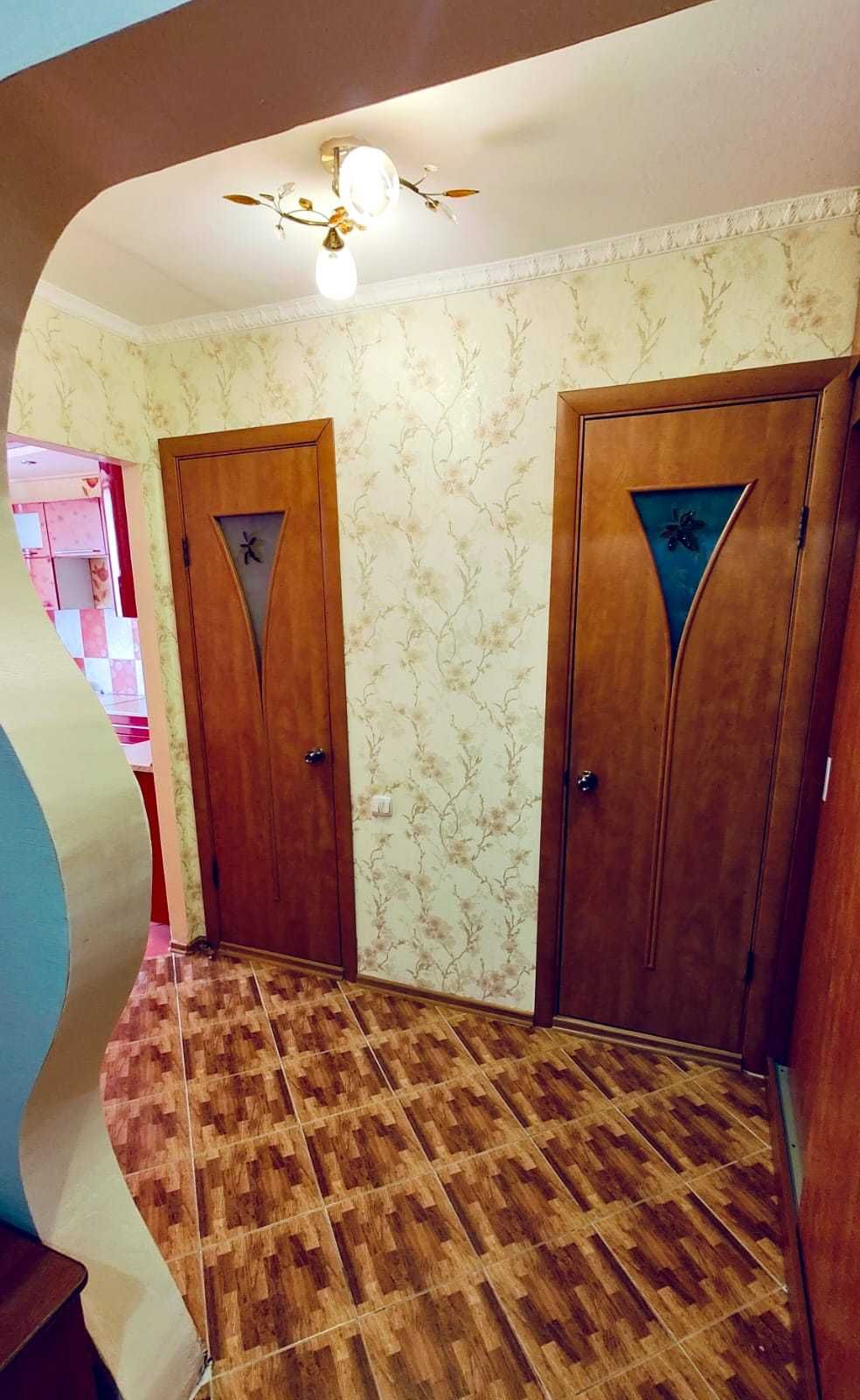 Продам 2-х комнатную квартиру улучшенной планировки в 11 микрорайоне