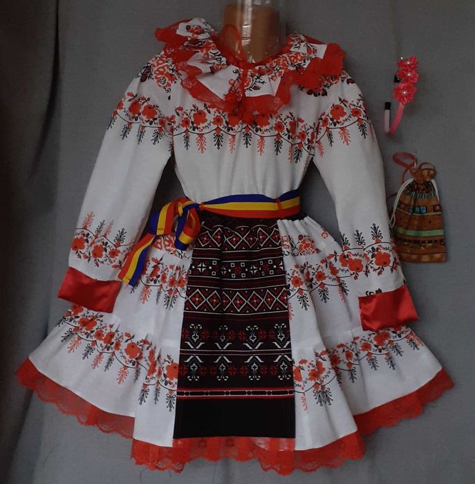 Costum popular pentru copii 6-7-8-9 ani