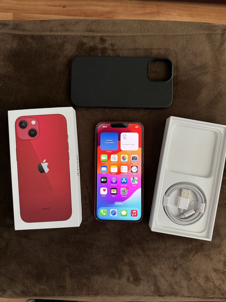 iPhone 13 128GB Product Red пълен комплект