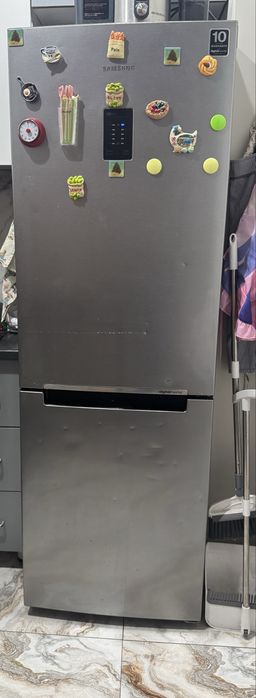 Холодильник samsung