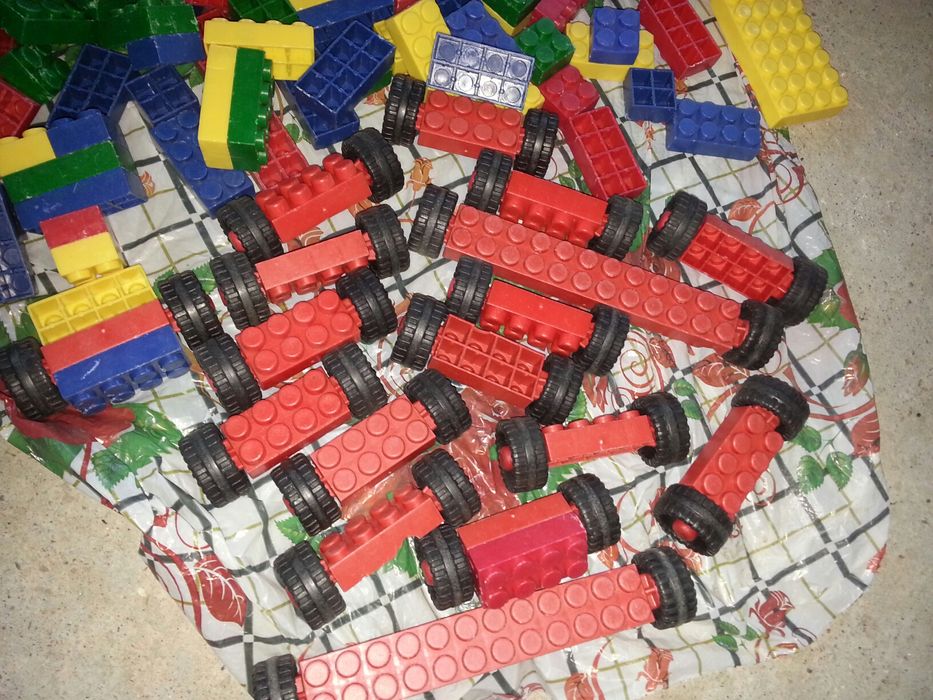 Jucării constructie