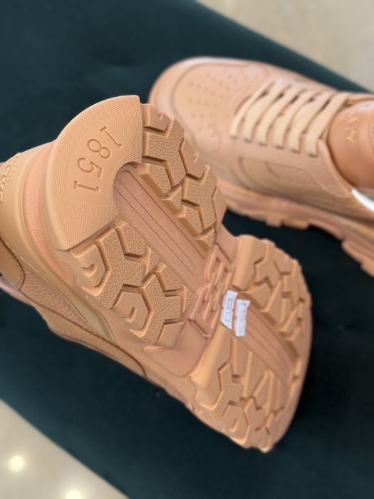 Луксозни дамски снкърси BALLY Holden