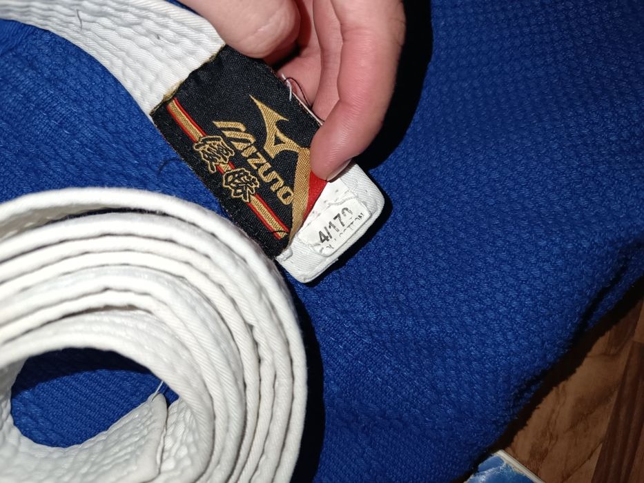 Форма для дзюдо или каратэ