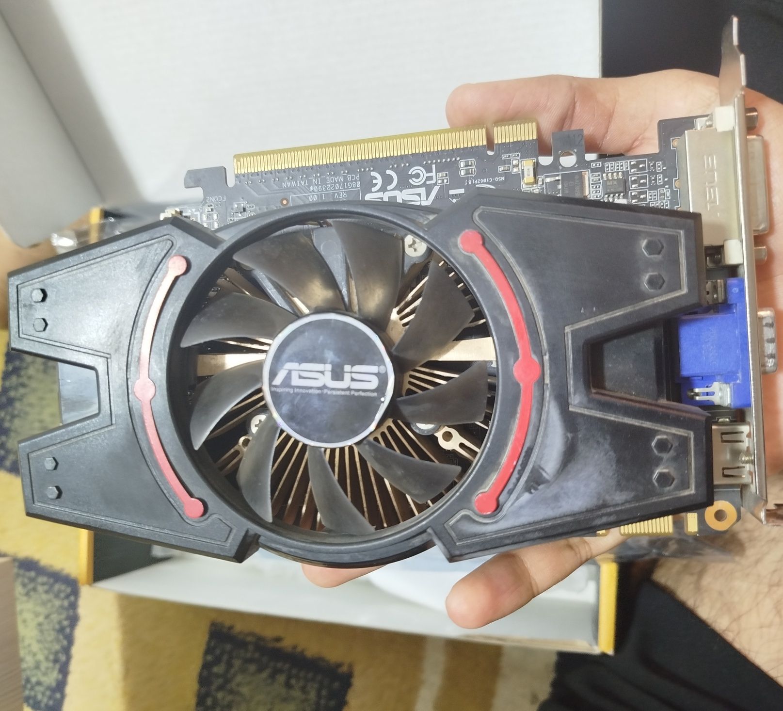 Videokarta - gts 450 sotiladi. Продам гтс 450.  200 kelishiladi