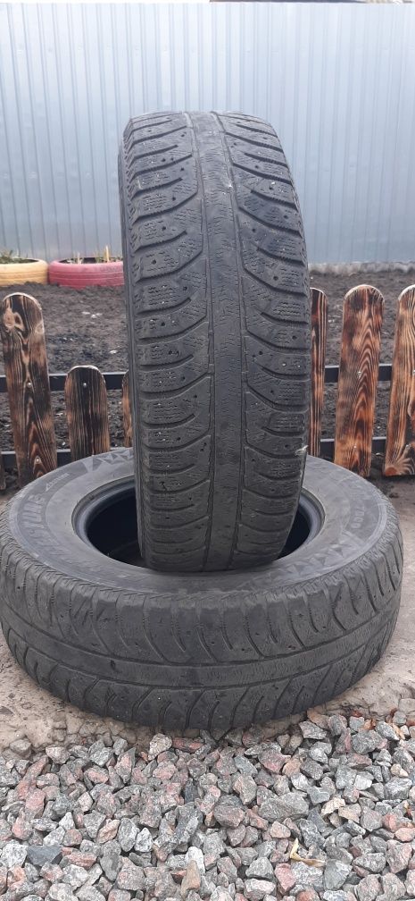 Продам шины б/у.