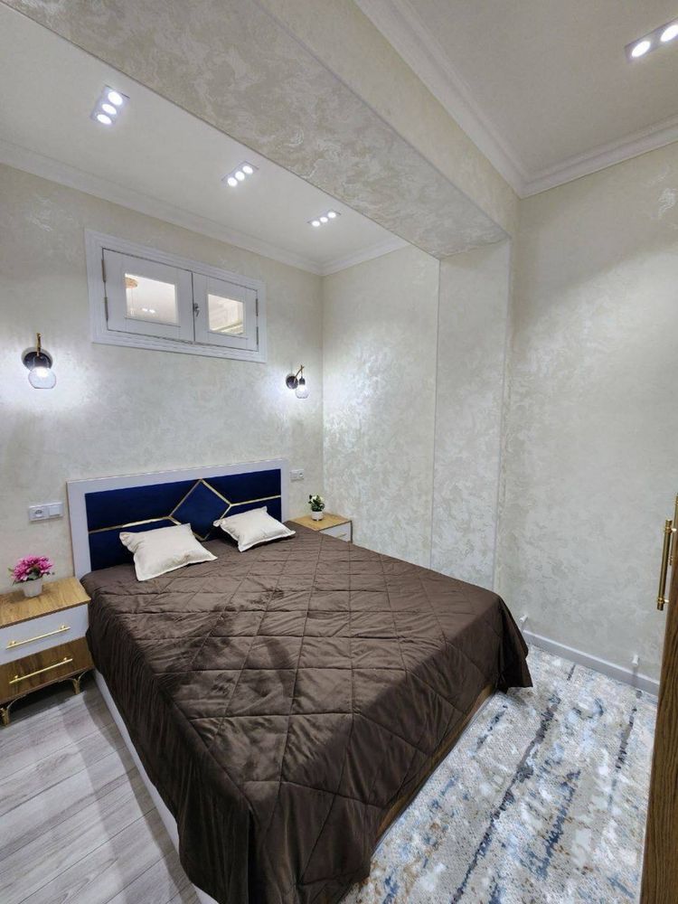 Продается 2 комнатная квартира по улице Озод Шарк площадью 56 кв.м.