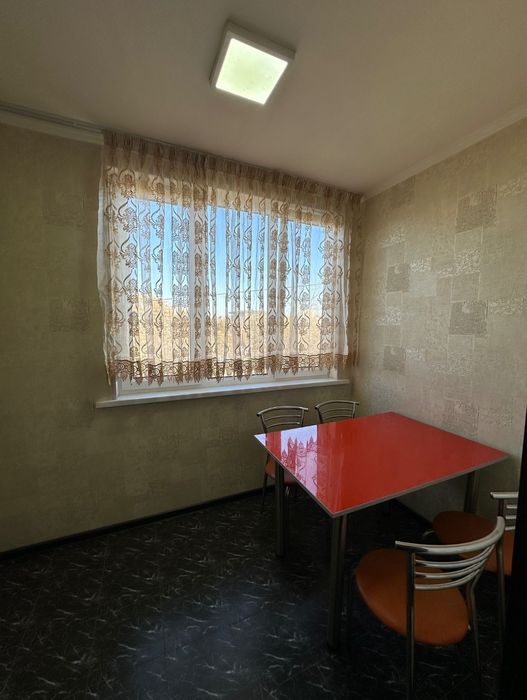 Ялангач Кв-1ком ( 187-190шкл) Академгородок. бывш Налоговая