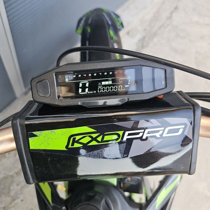 Cross Alfarad KXD 125cc Semiautomat Bord Digital