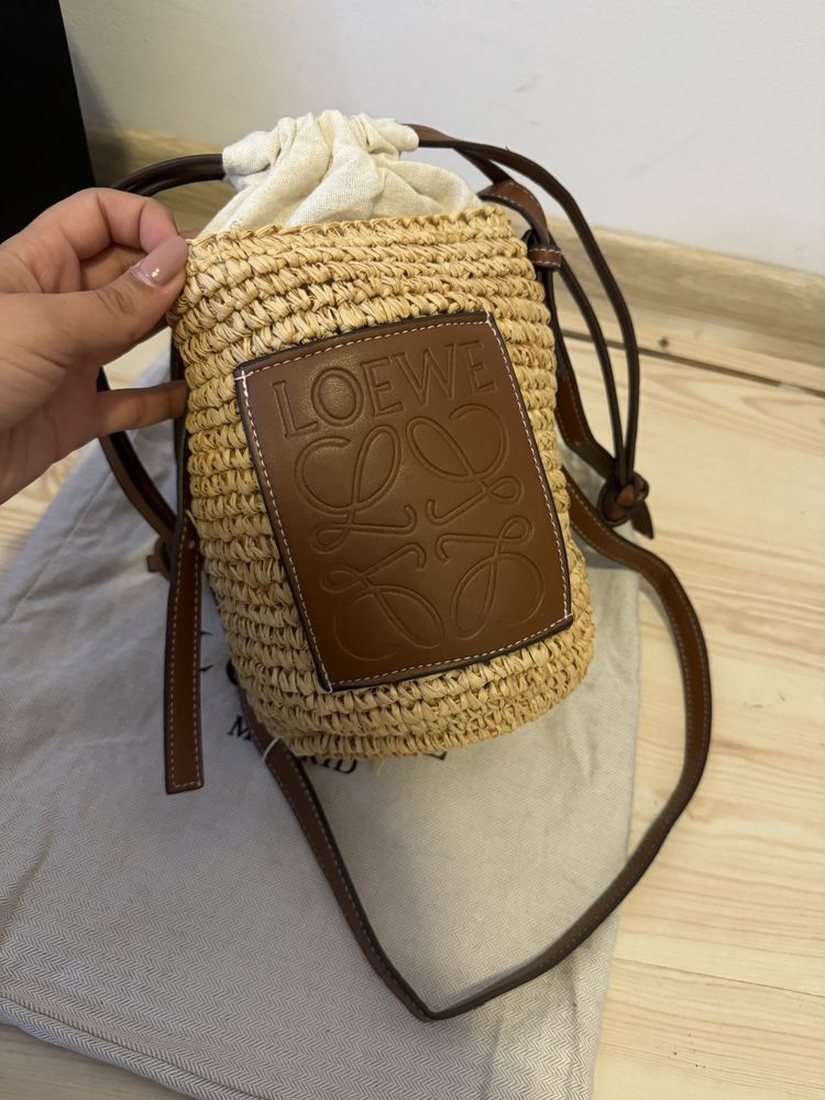 Уникална плетена чанта Loewe 26*16см с телешка кожа