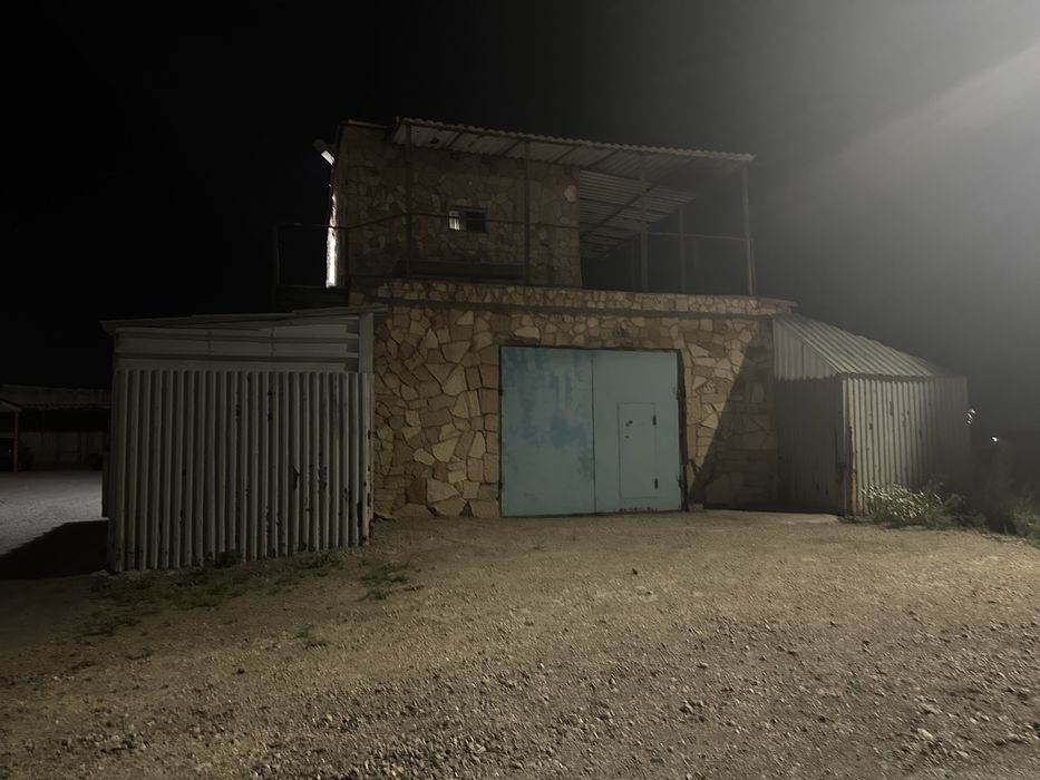 Продам автостоянку