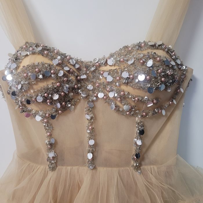 Vand rochie tulle dantela bijuterie