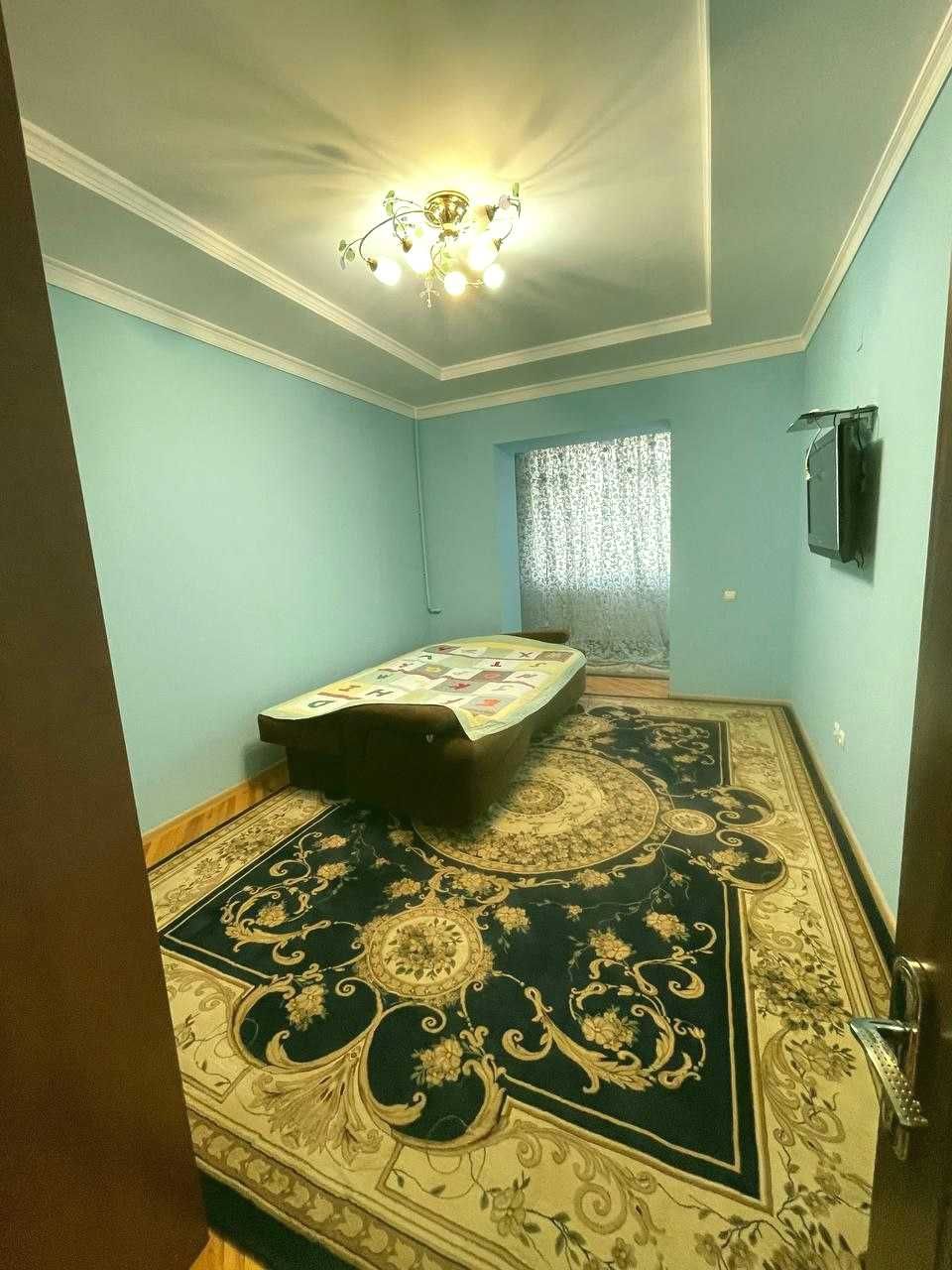 «Тинчлик.м.-ОРЗУ». Банковск.  4-комнат, (150м2). СЕМЬЯ - Иностранцам.