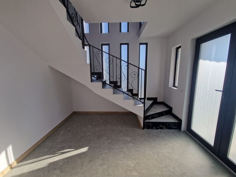 Casă de vânzare la 15 km de București