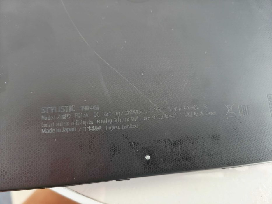 Laptop-tabletă 2 în 1 Fujitsu Stylistic Q738 i5-8350 8Gb ram 256Gb SSD