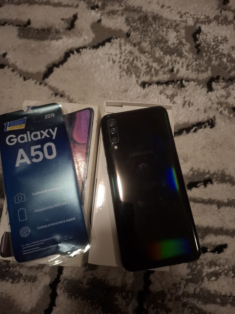 Samsung galaxy A50 sotiladi