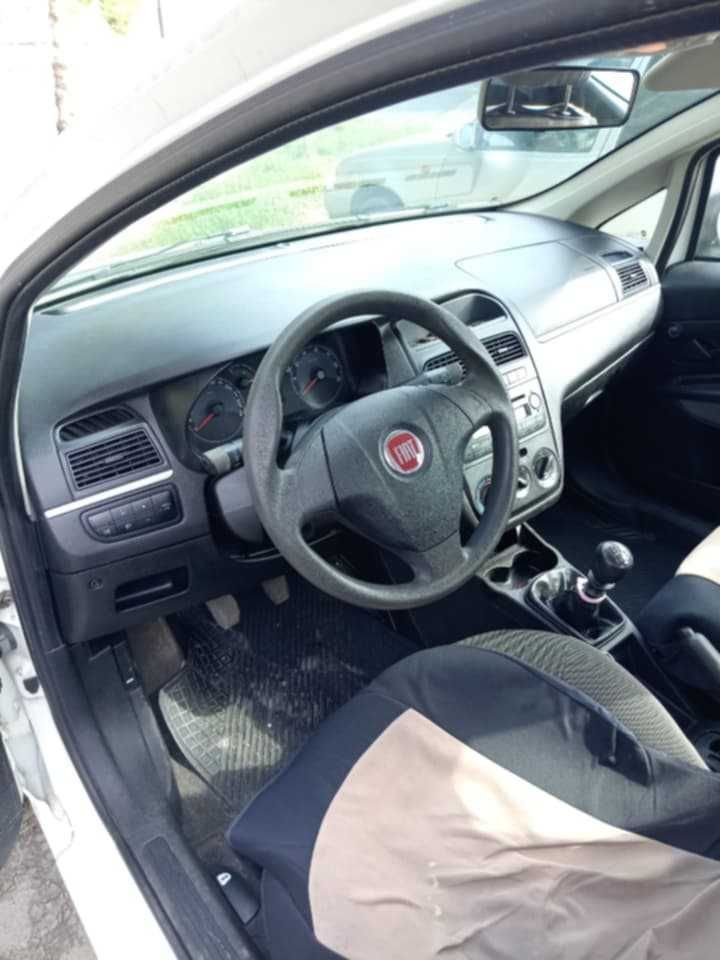 Fiat Linea 2011 150.000 km Unic proprietar Revizii la 10.000 km
