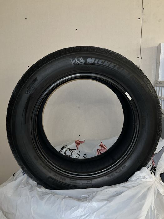 Michelin 235/60 R18 (107H) M+S, 4 шт, отличное состояние