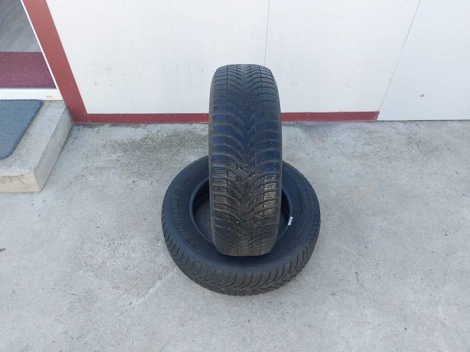 125 lei bucata! Doua anvelope M+S/IARNA 205 60 16 Michelin