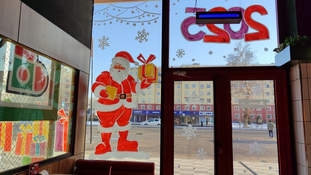 Рассом, художник, новый год