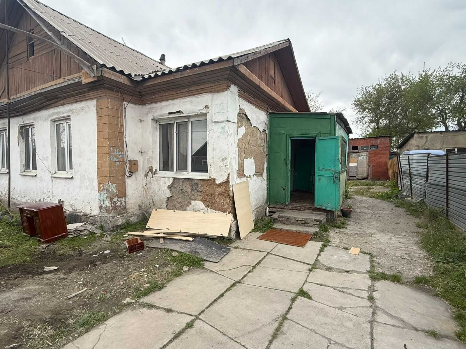 Продаётся дом (4х комн) по ул.Лисовенко