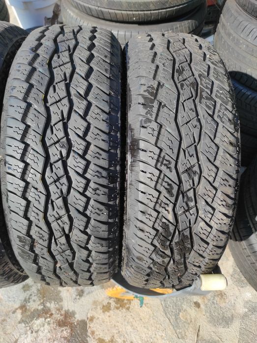 215/65/16 TOYO A/T