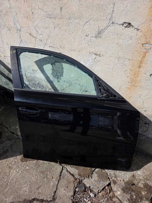Usa dreapta fata neagra BMW seria 1 E87