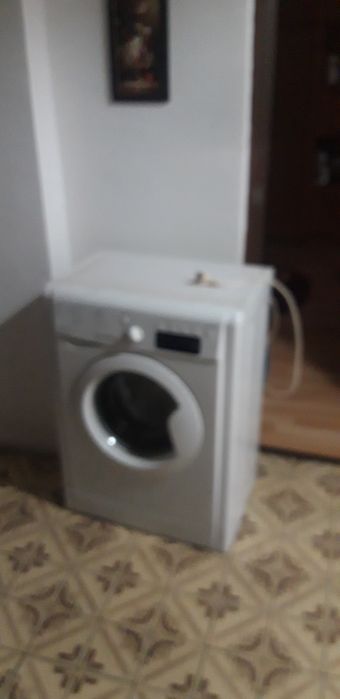 Vand masina de spalat indesit