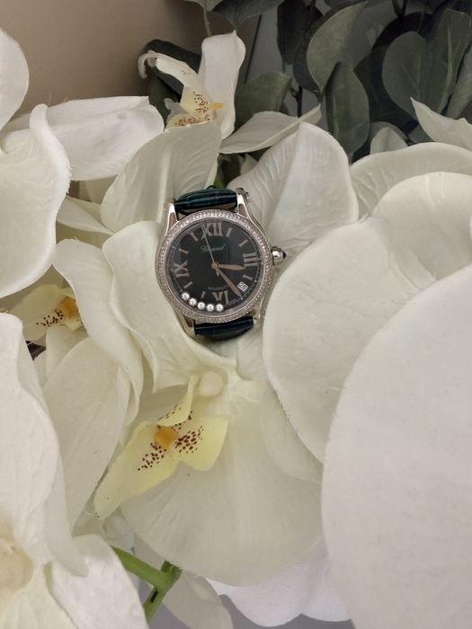 Продам часы сталь с брилиантами