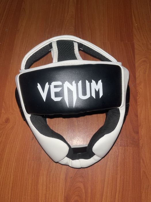 Casca Venum Nepurtata