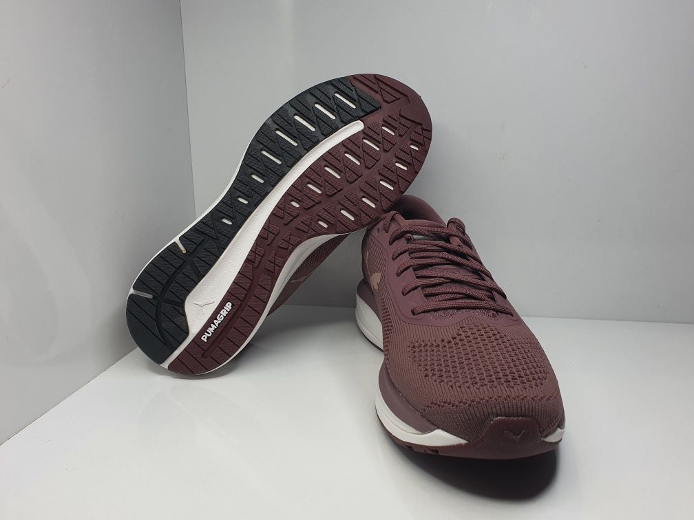 Маратонки Puma Magnify Nitro

Чисто нови с кутия. 

Размер 41 стелка 2